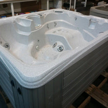 Load image into Gallery viewer, Used 2012 Caldera Paradise Martinique Hot Tub
