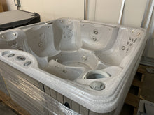 Load image into Gallery viewer, Used  2014 Caldera Vacanza Marino Model Hot Tub

